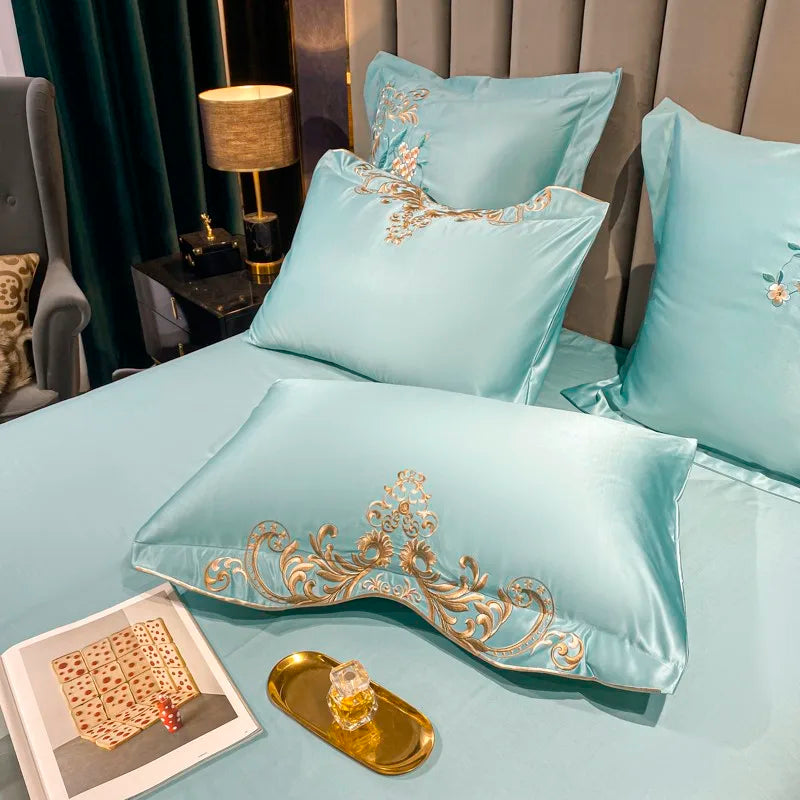 Parure de Lit Super King Satin Coton avec Broderie et Patchwork (4 Pièces)