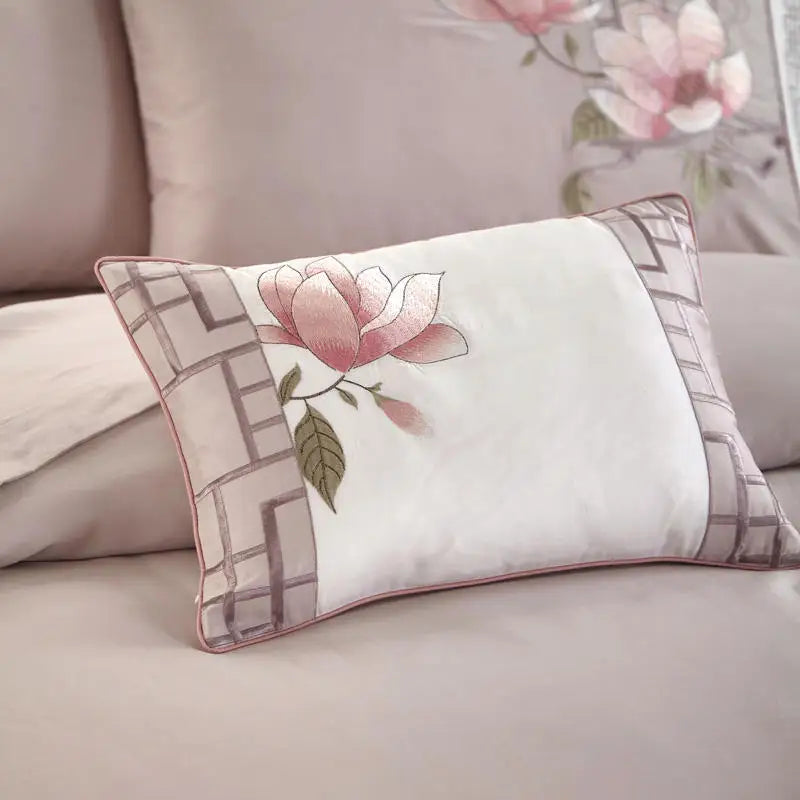 Parure de Lit EleganceLux en Coton Égyptien Brodé