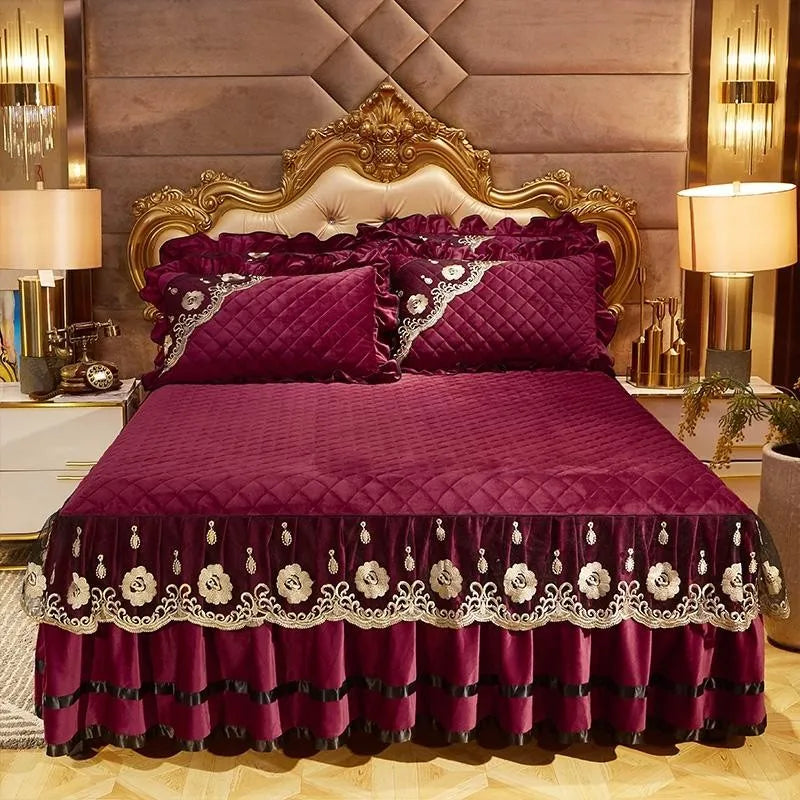 Parure de Lit Luxe en Velours Épais avec Dentelle et Jupe de Lit Matelassée