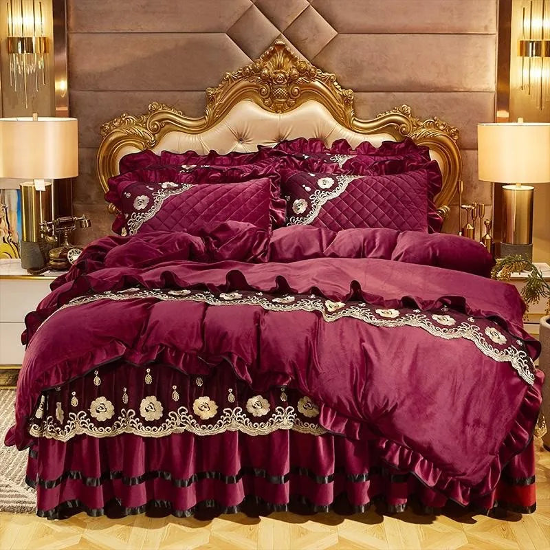 Parure de Lit Luxe en Velours Épais avec Dentelle et Jupe de Lit Matelassée